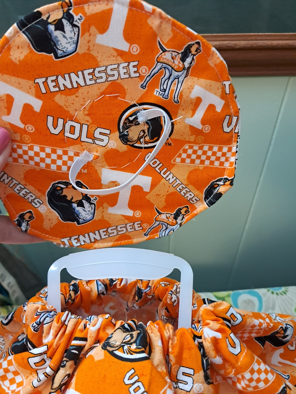 4042 PORCH GOOSE Tennessee Orange Volunteer Themed Craft Hat and Cape Set. - Picture 5 of 5